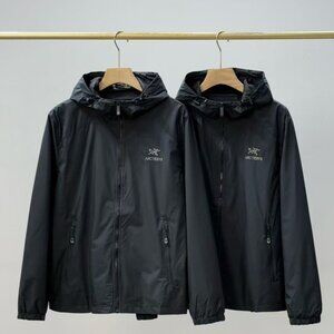 Arcteryx Endorphin Men Lightweight Windbreaker Jacket BRAND NEW with TAG MEDIUM